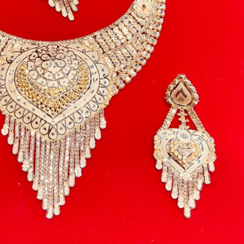 Nakoda Royal Bridal Gold Plated Necklace Set - Image 4