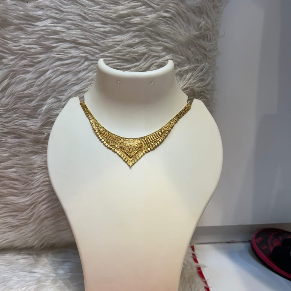 Elegant Gold Necklace Timeless Everyday Luxury