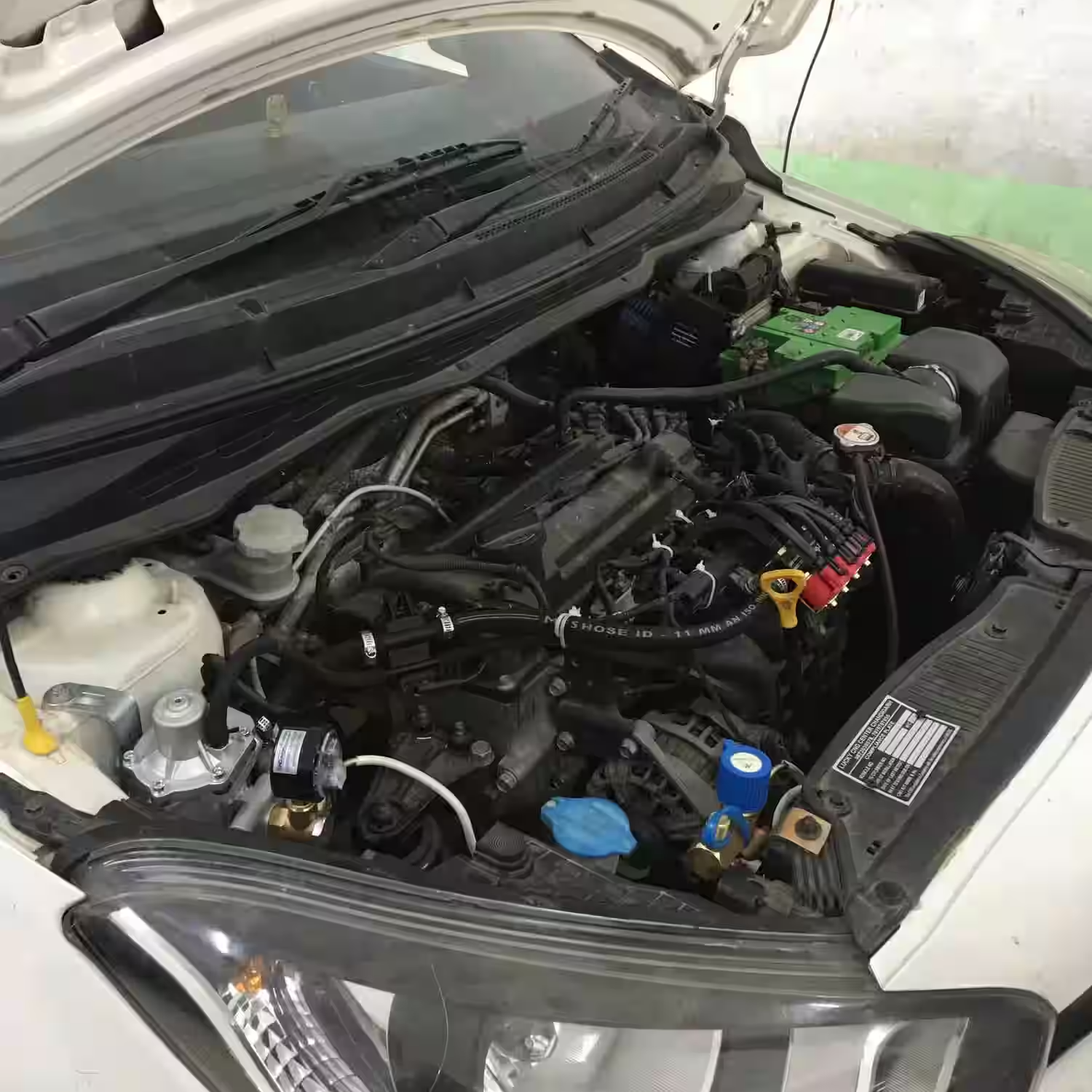 Kia Carens with LOVATO CNG kit installed at M V AUTO GAS in Jamshedpur - Image 3