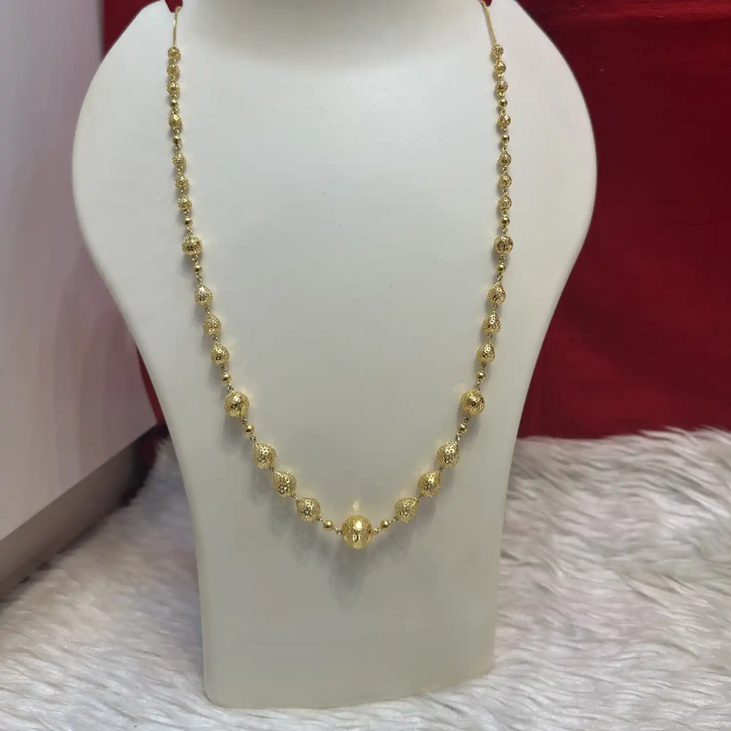 22K Gold Beaded Necklace Traditional Elegance