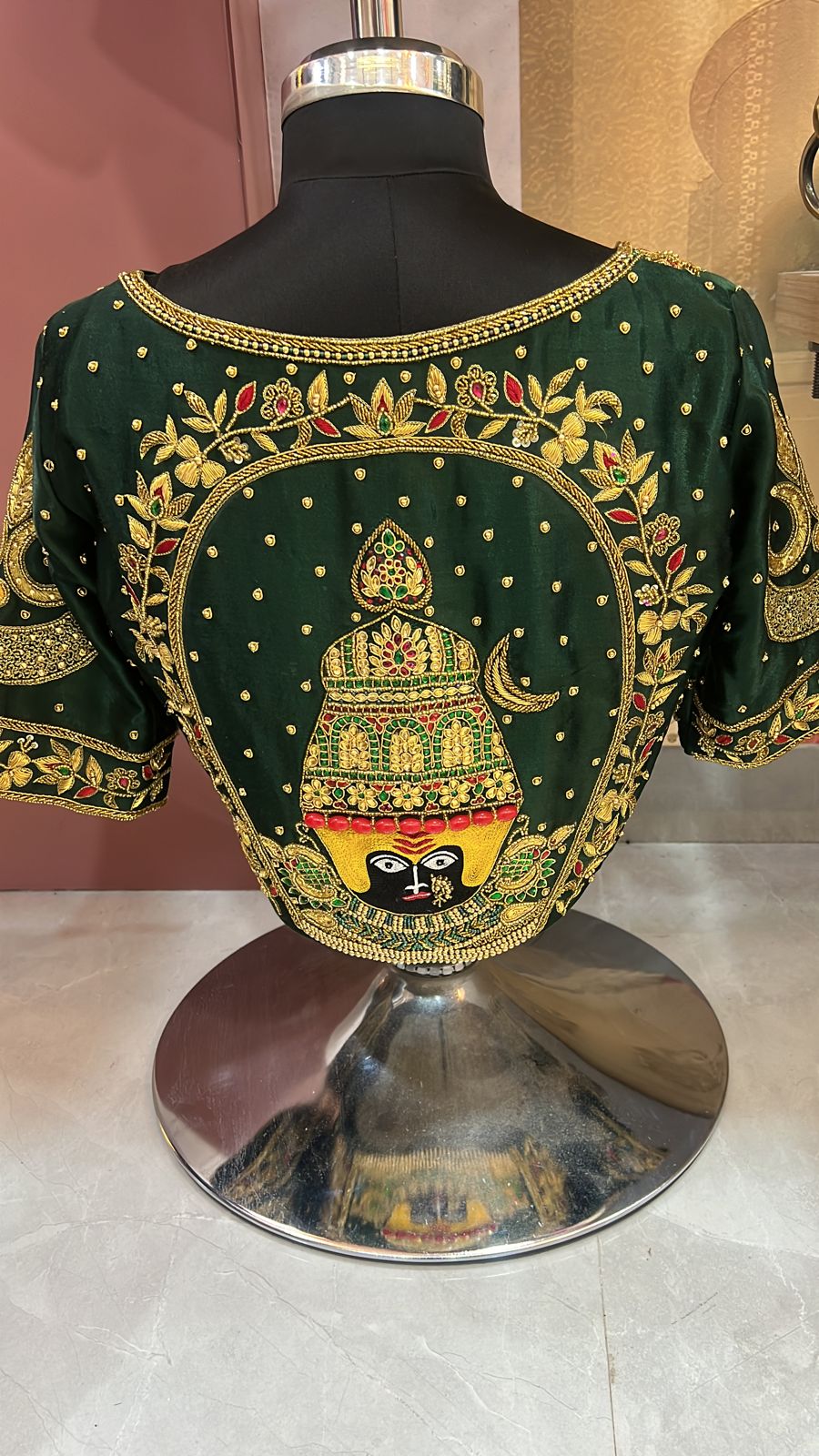 truptiFASHION - Rental Embroidered Blouses for Weddings & Festivals in Pune