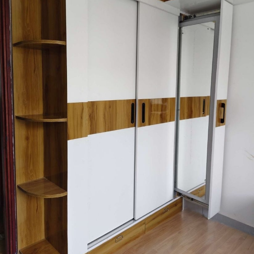 Stylish modular kitchen design by LAKDIHOUSE.COM in Bengaluru - Image 3