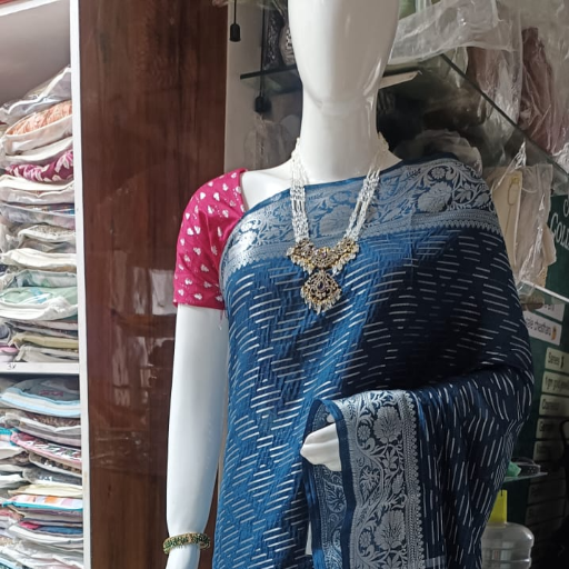 CHIFFAN GEORGET SAREE in Yemmiganur SHUBAM COLLECTIONS Park Road,1st Floor,new HDFC Bank Building Yemmiganur 518360