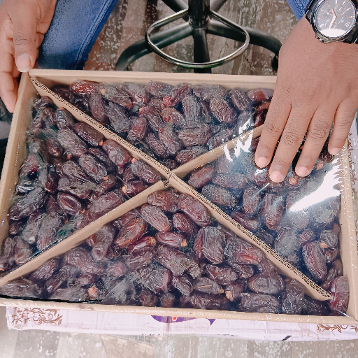  Safawi Deats in Uralikanchan OK DRYFRUITS Uruli Kanchan, Tupe Vasti Haveli, Pune