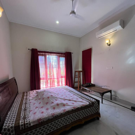 Spacious Rented Rooms with Hall in Dehradun, designed for events with modern amenities and comfortable seating arrangements. - Image 1