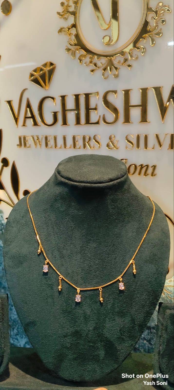 Elegant Gold Necklace in Banswara