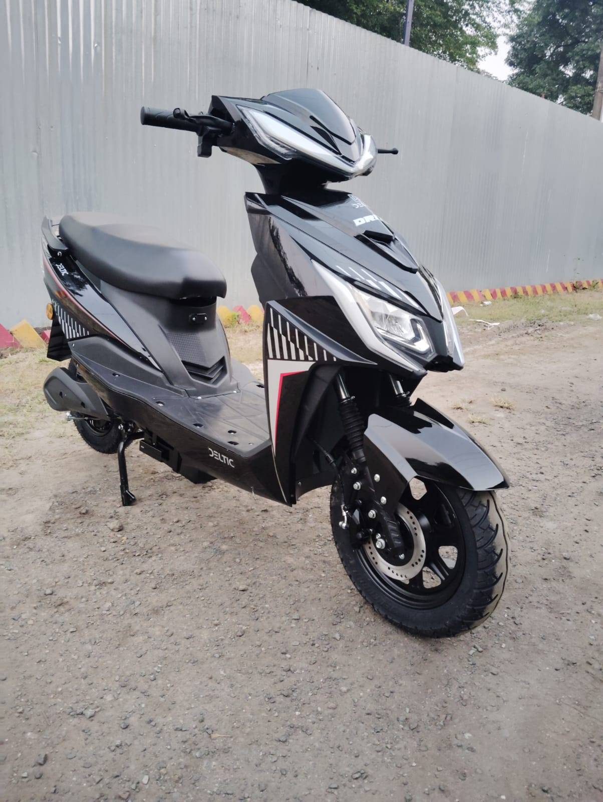 R N ENTERPRISES - Deltic DRIXX ELECTRIC SCOOTY in Sitamarhi in SITAMARHI