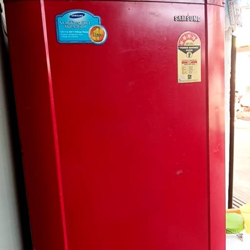Samsung second-hand refrigerator with spacious interior and sleek design, available in Bairashiya — ideal for efficient food 