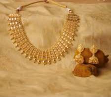 Elegant Gold-Plated Necklace Set