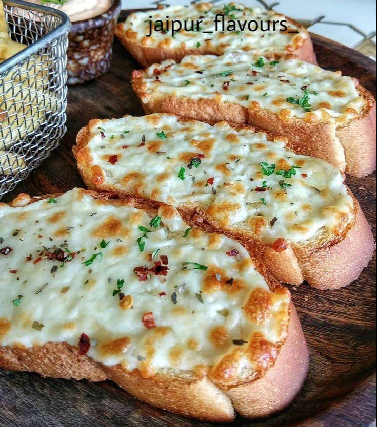 SHREE DEVNARAYAN SANDWICH CENTRE - Garlic Bread in Surat: Irresistibly Savory Delight in SURAT
