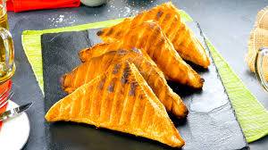 SHREE DEVNARAYAN SANDWICH CENTRE - Vegetarian Grill Puff in Surat - Healthy Snack in SURAT