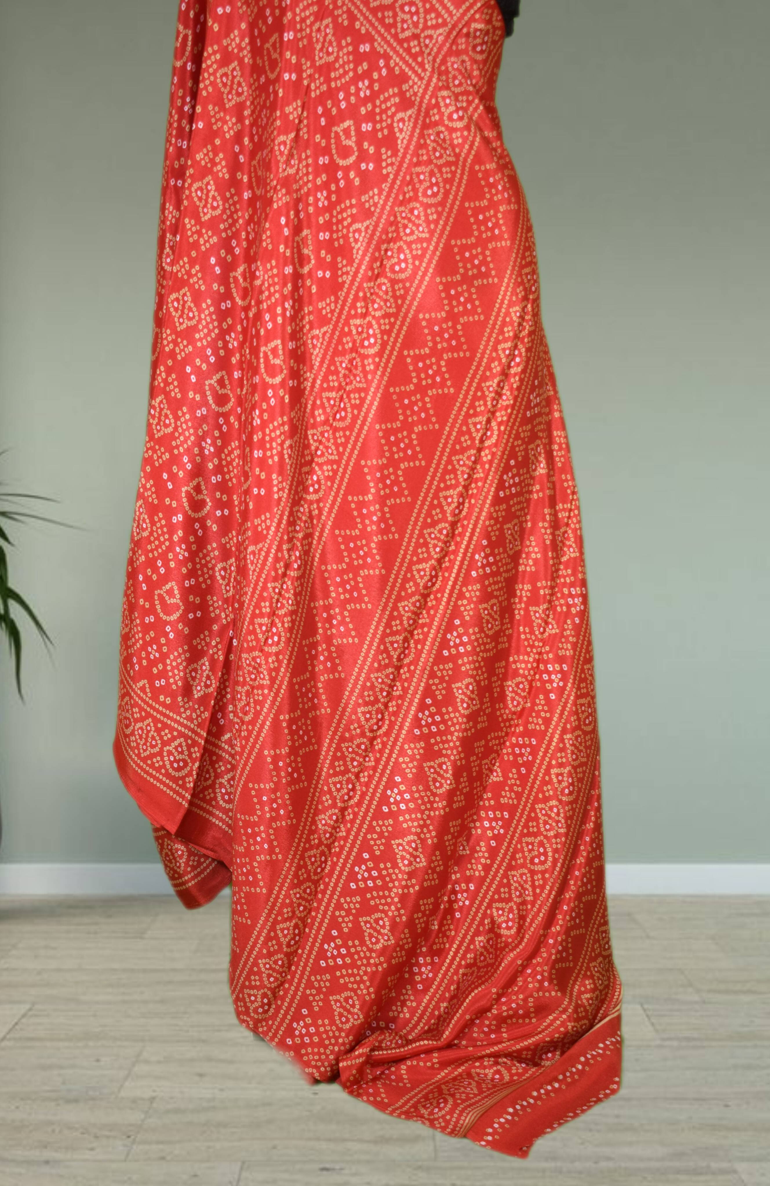 Beautiful Italian silk saree with chunari pattern, showcasing intricate designs and elegance, available in Gorakhpurmp - Image 1