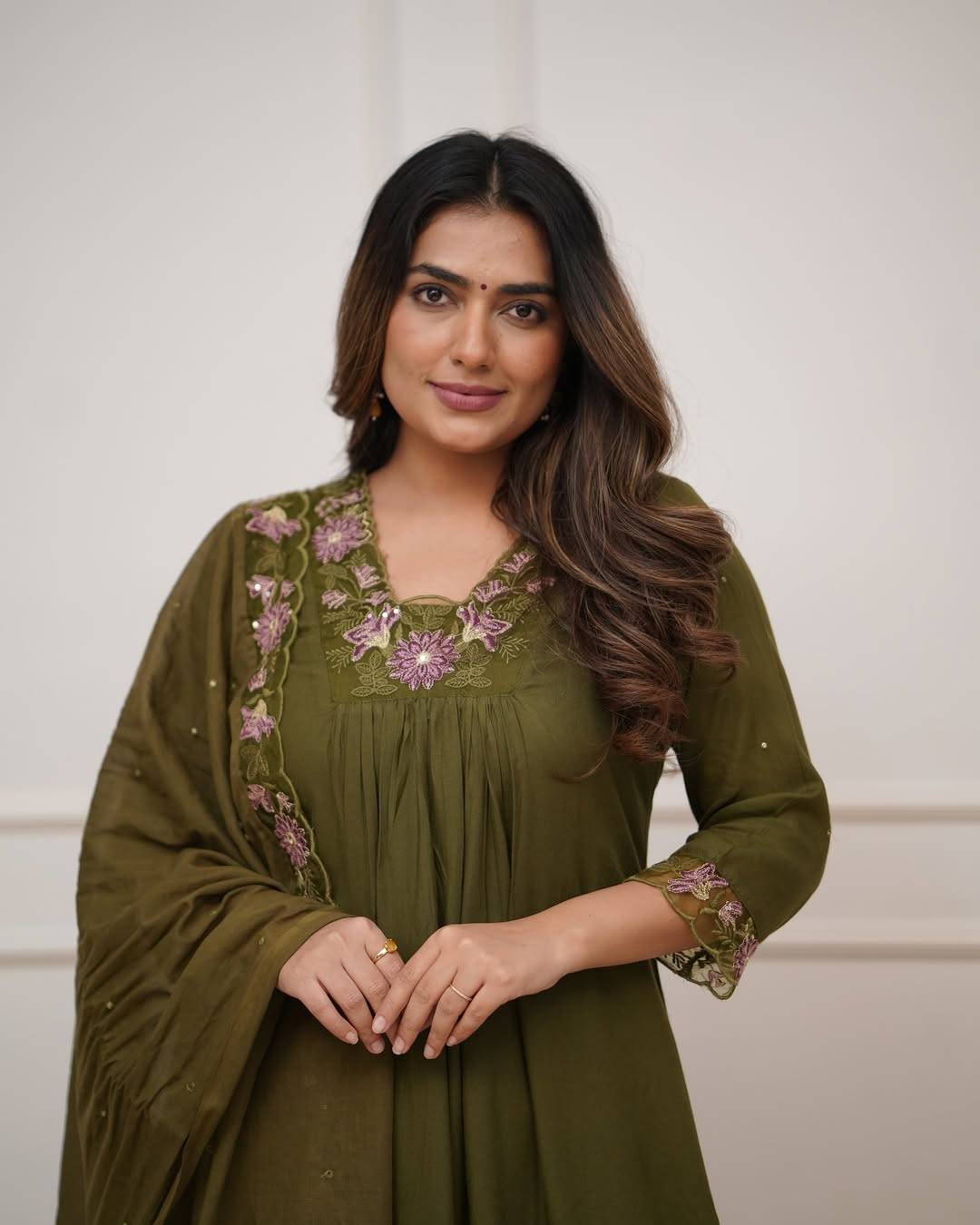 Ladies 3 Piece Set featuring an embroidered kurta, cotton pants, and a malmal dupatta in pure cotton from RIDDHI FASHION, Vas