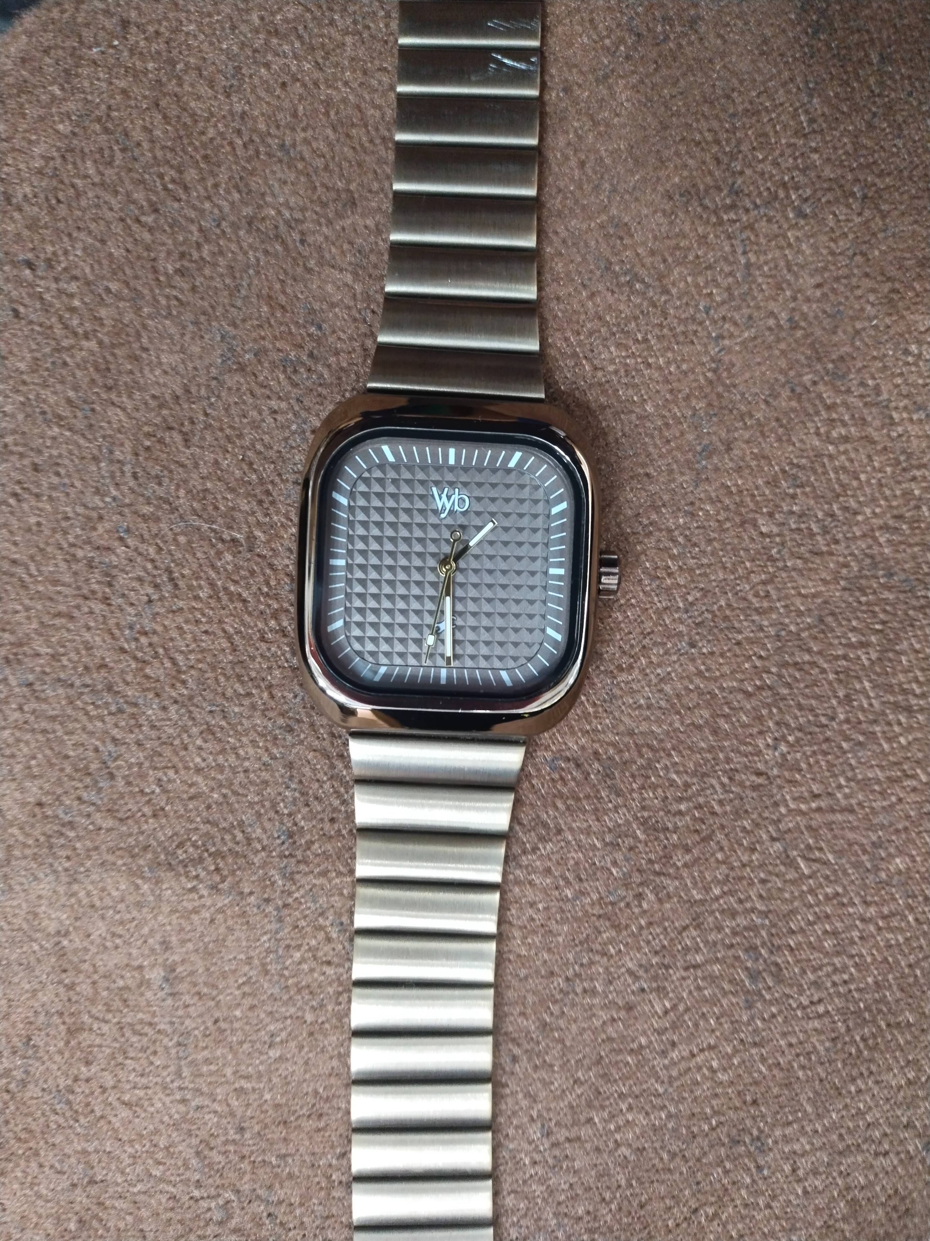 Stylish Garments Accessories Watch in Sangrur with a modern design, perfect for enhancing any outfit.