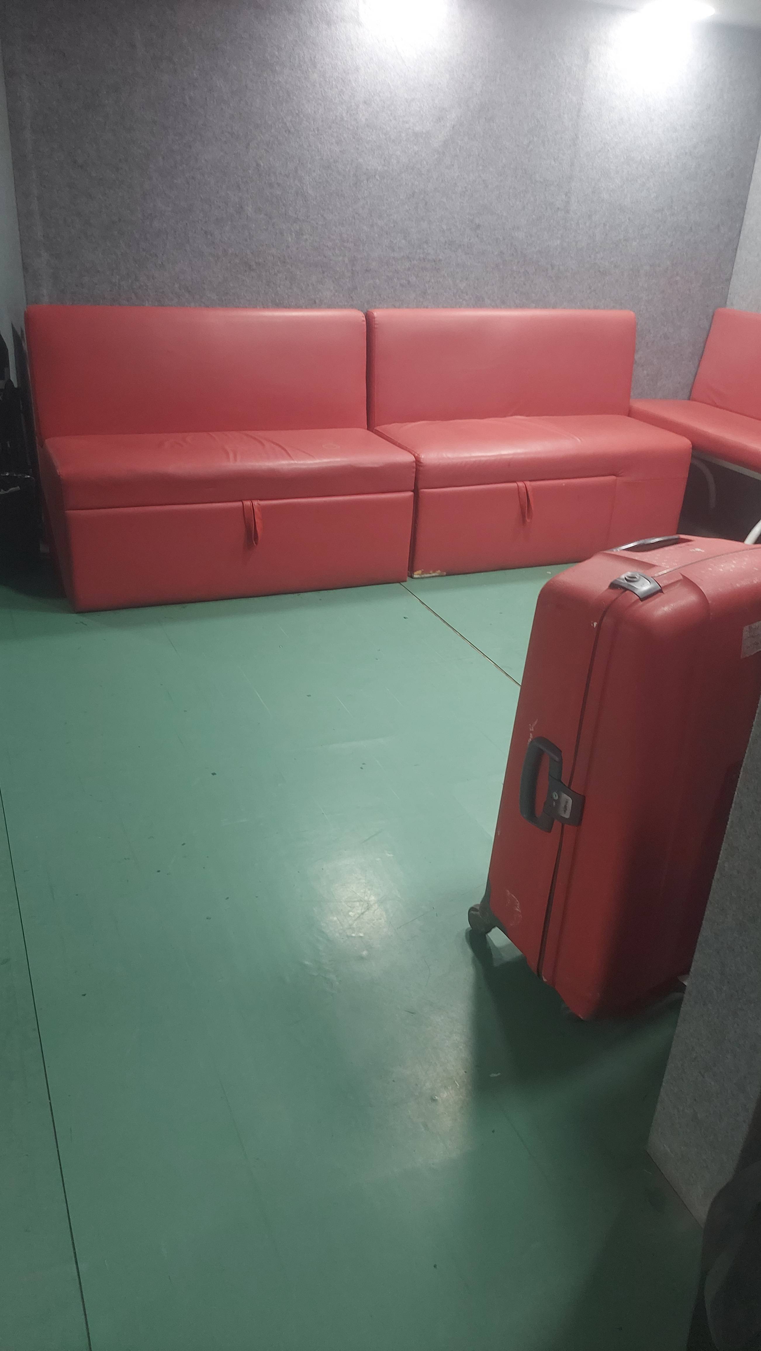 Convenient transportation services from GM TRANSPORT INDIA PVT LTD in Mumbai featuring a variety of vehicles ready for hire.