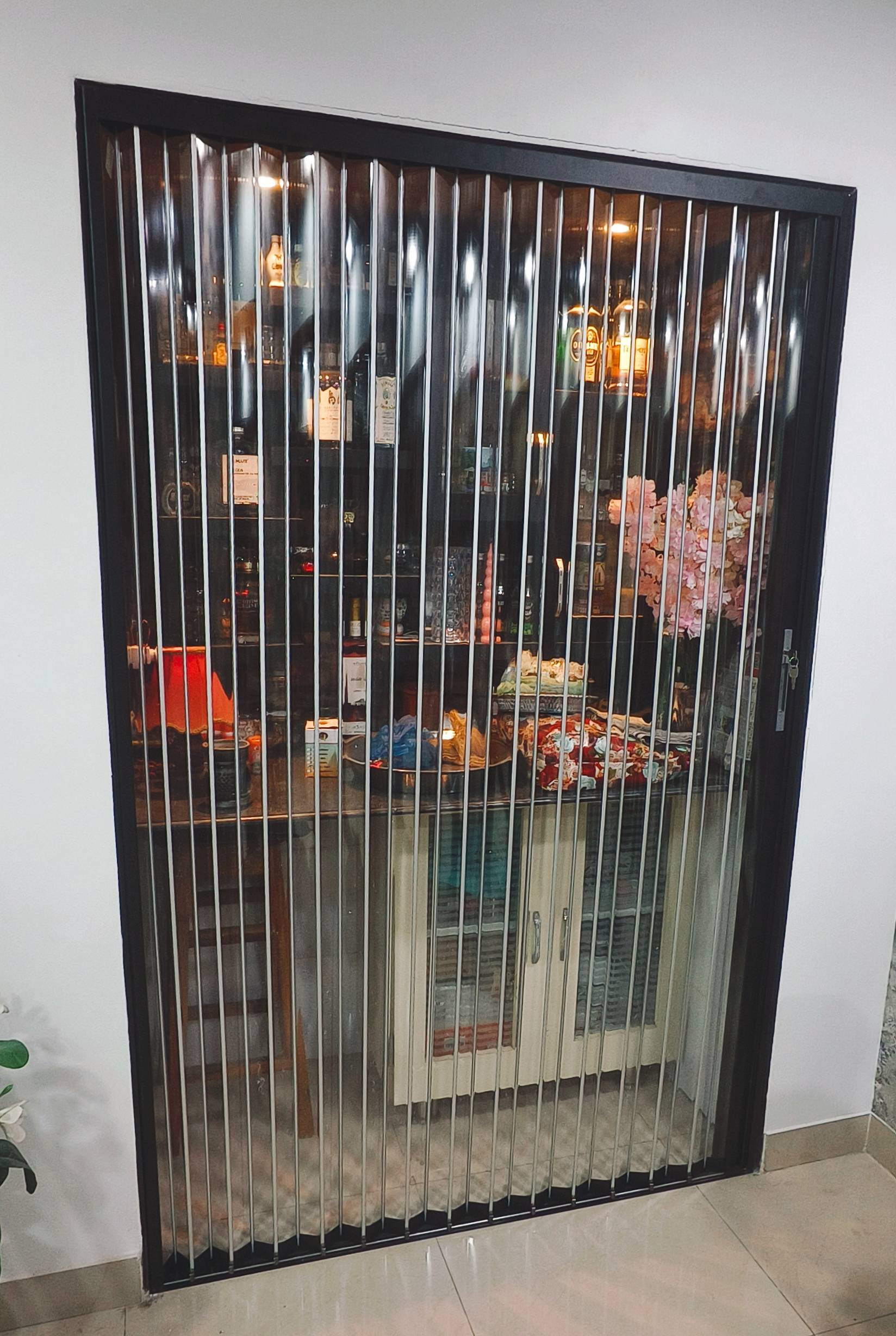 Crystal Folding Door with modern design in Thane — sleek, stylish, and functional for enhancing any interior space