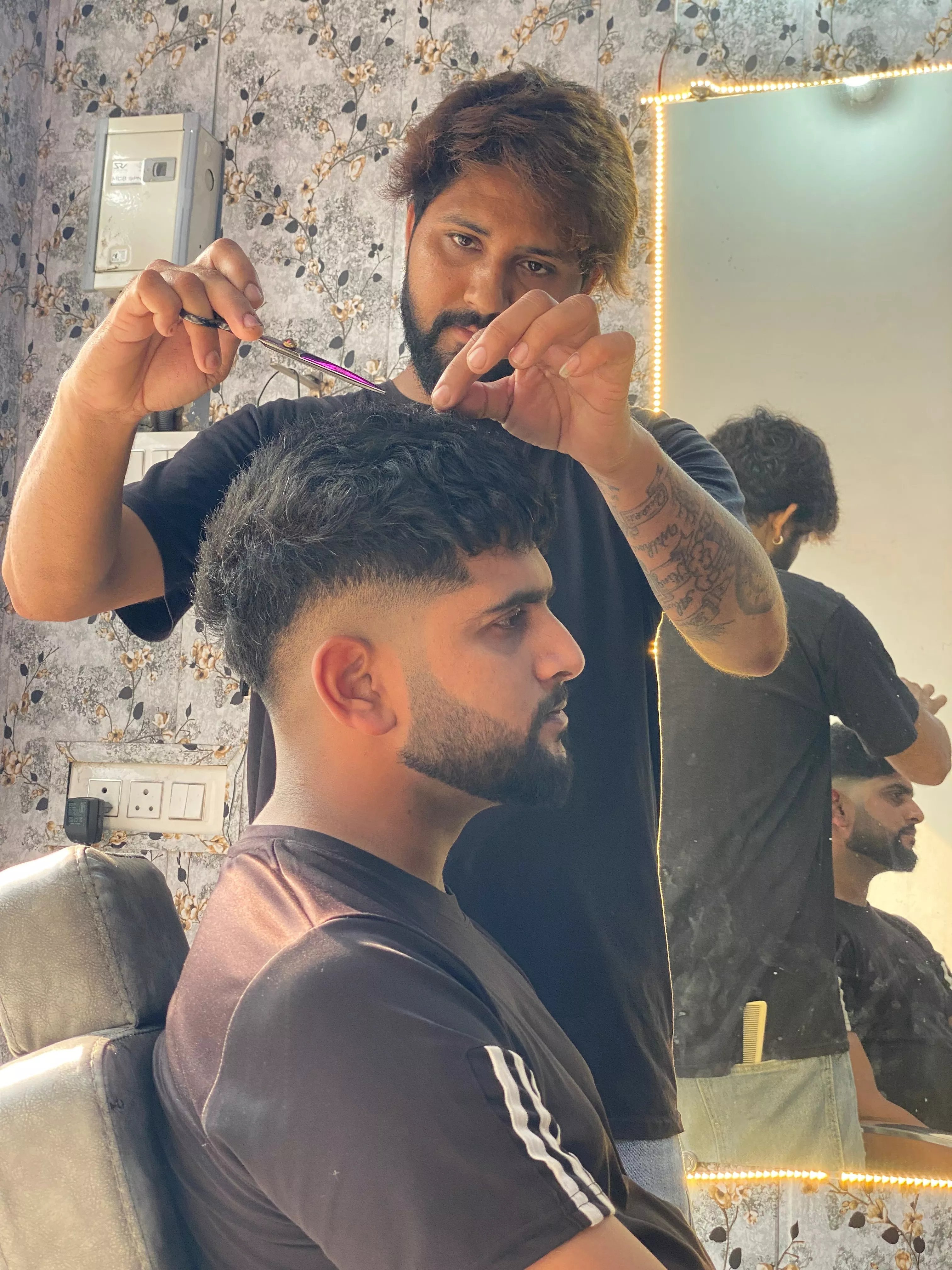 Cutting Tool for precision haircuts available at PRINCE HAIR CASTLE in Mukerian, designed for effective styling and cutting.
