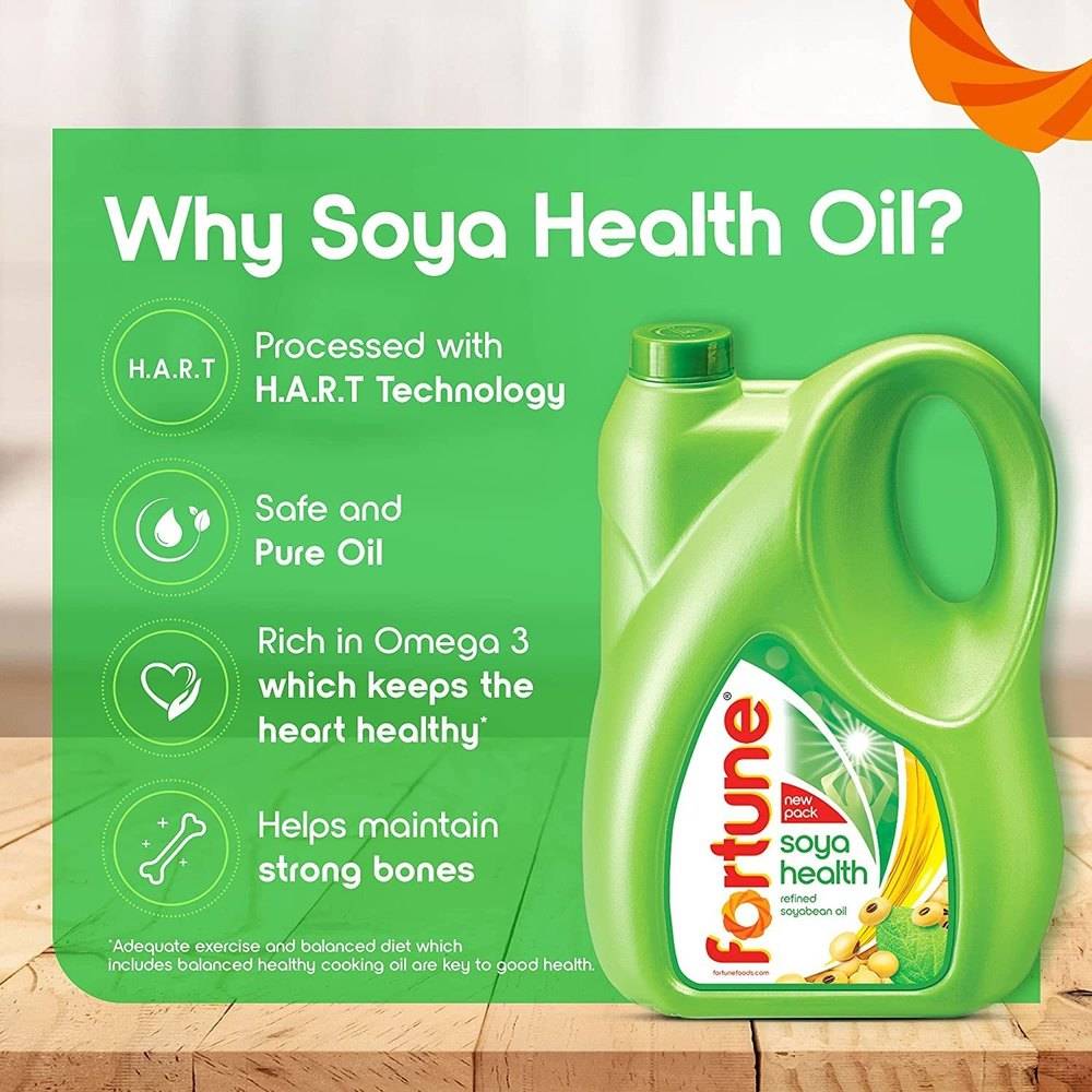 Refined soybean oil bottle with a label indicating Fortune Soya Health Refined Soybean Oil in MAHADEVPUR, showcasing a clear  - Image 2