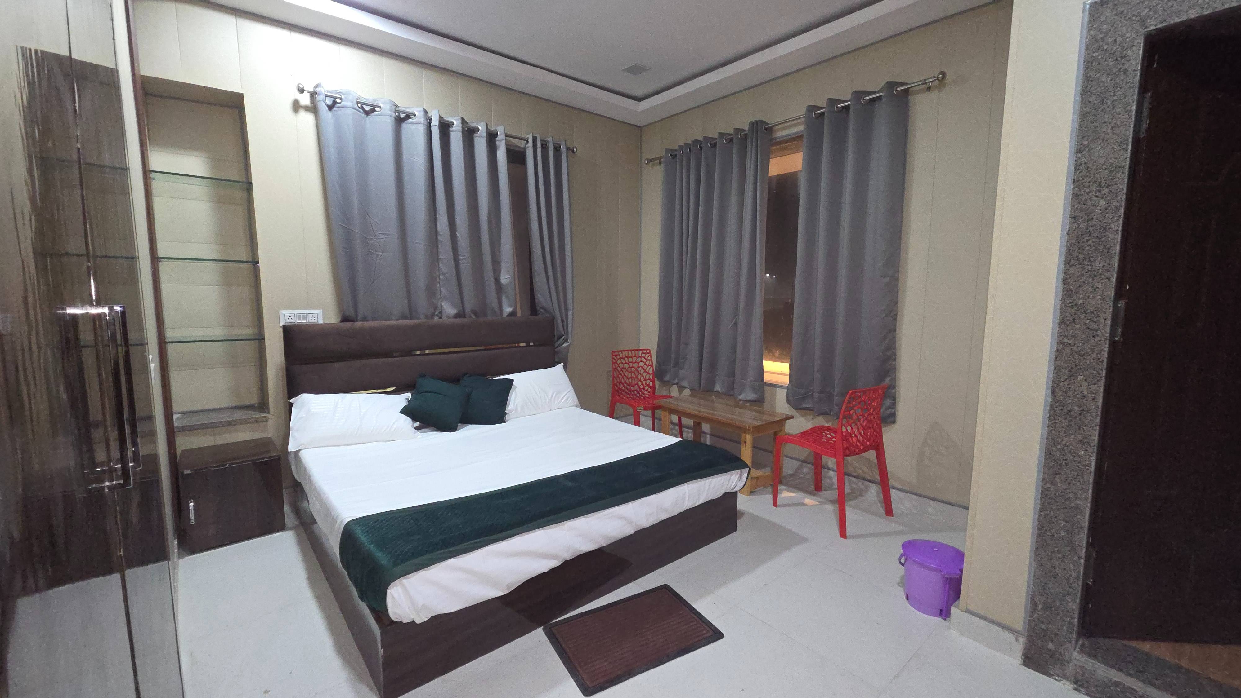PATIL HOTEL AND RESTAURENT - Innovative Room in Patil Hotel Sirsaganj in SIRSAGANJ