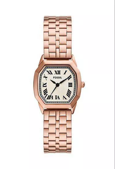 Sophisticated Fossil watch for women in Mumbai featuring elegant design and timeless charm