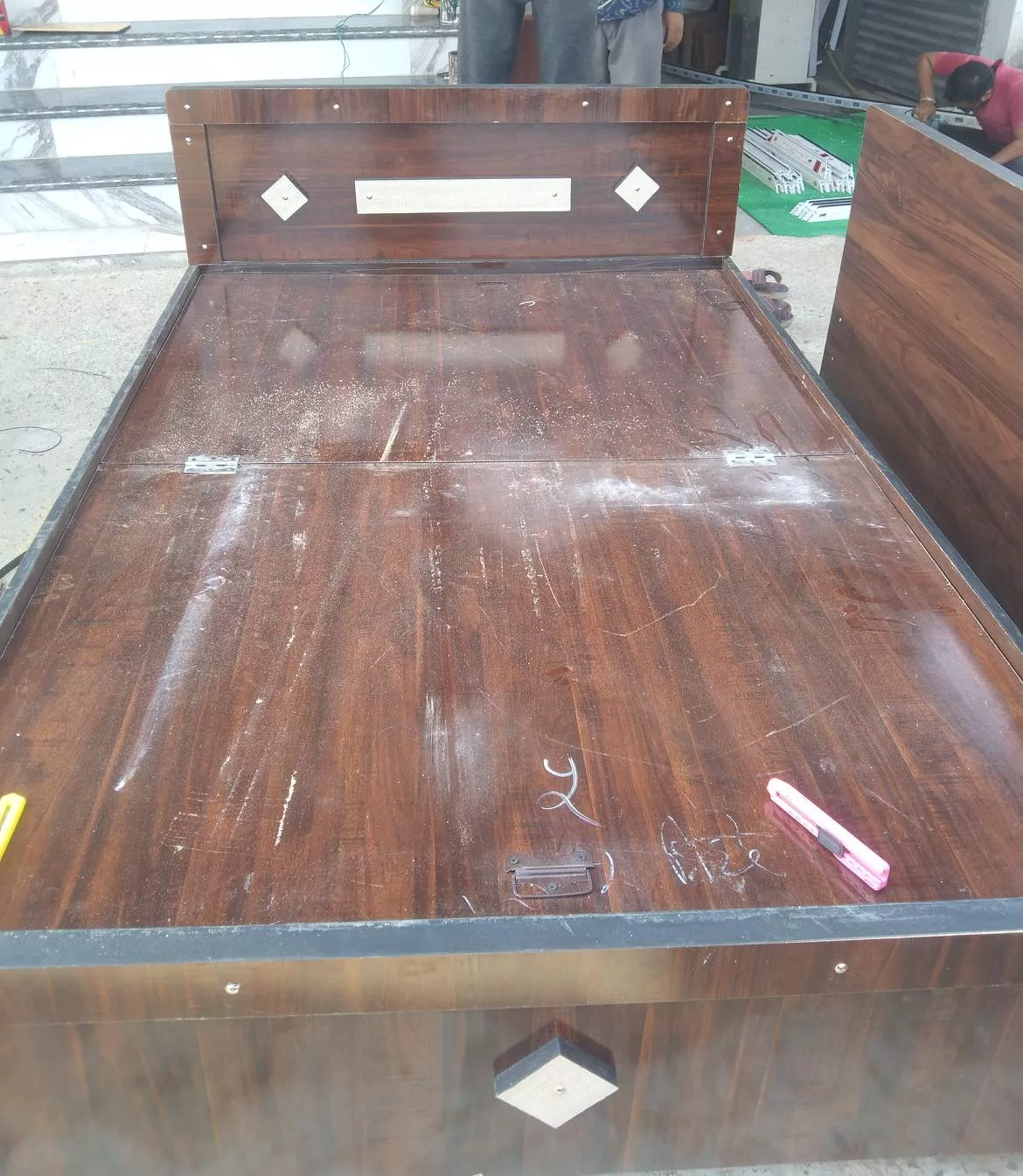 VASUDEV PANCHAL - Swastik Furniture Wooden Double Bed in BARNAGAR in BARNAGAR