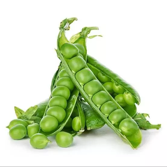 Fresh green peas from Babloo Fruits in Rampur, showcasing their crispness and sweet texture, perfect for salads and cooking.