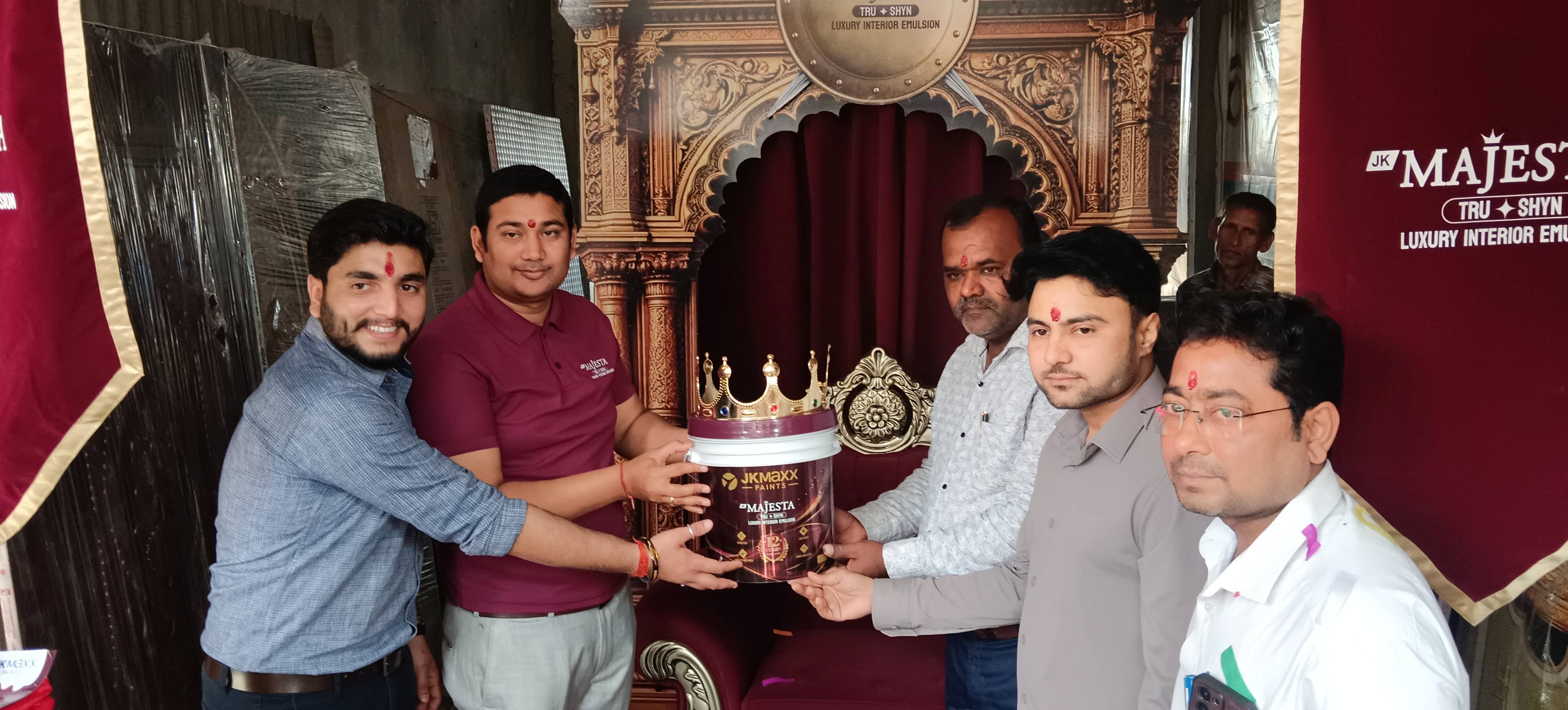 Premium JK Maxx Magesta True Shyn in Kalyanpur — luxe sheen finish showcasing a smooth and glossy surface ideal for interior  - Image 3