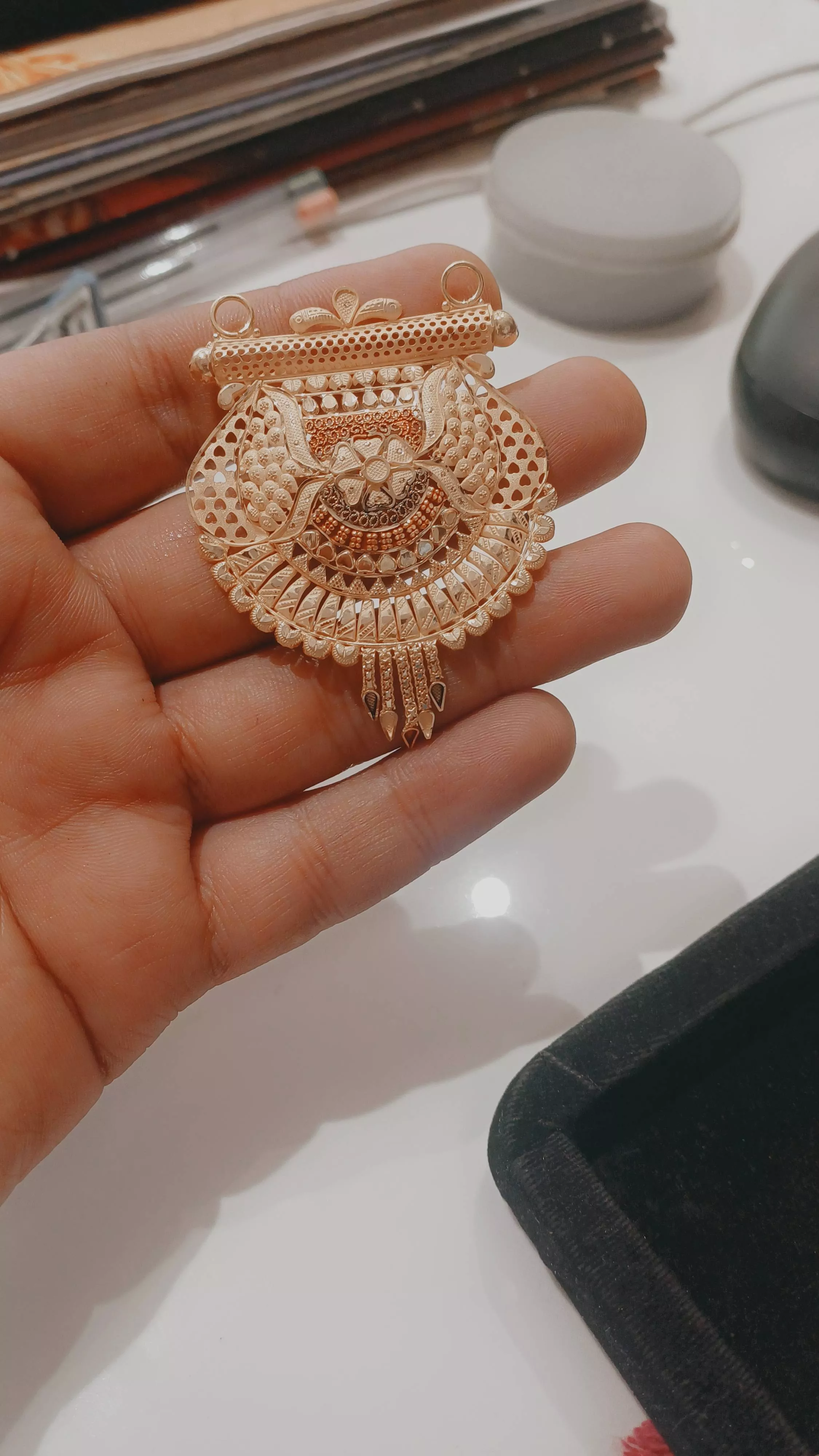 Elegant 5.5 gm Koi Meena Nahi Mangalsutra