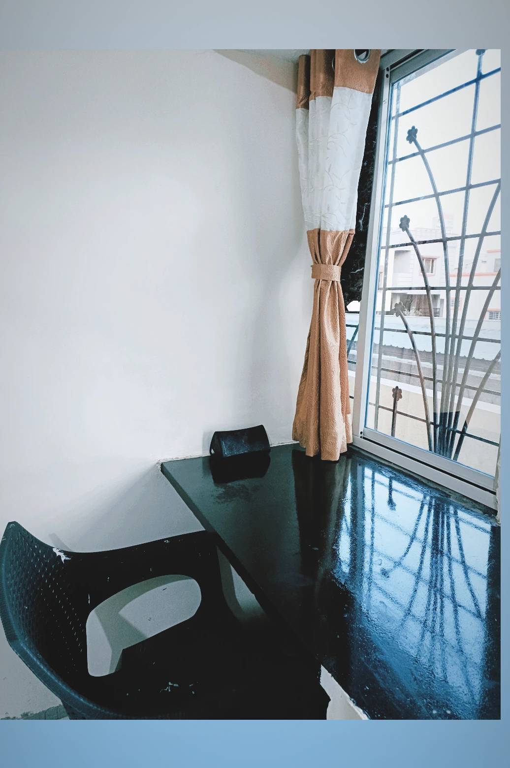 Single sharing room at Shree Ram PG, Talwade, Pune featuring modern amenities - Image 1