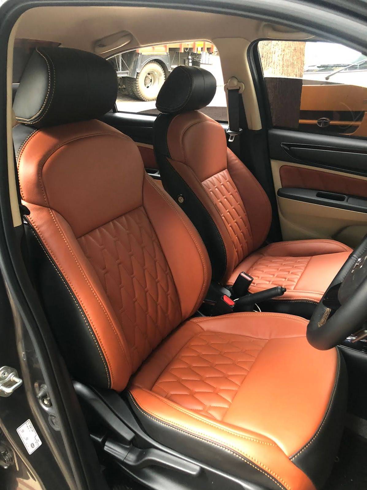 Android System seat covers designed for car interiors, showcasing luxurious fabric and precise stitching, available from VINI - Image 1