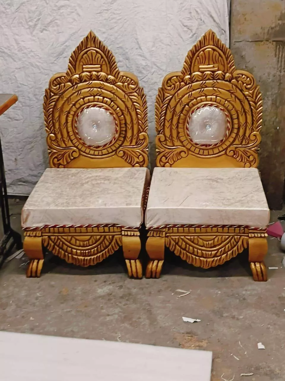 AMJAD HANDICRAFT - Royal Wooden Throne Chairs in Saharanpur in SAHARANPUR