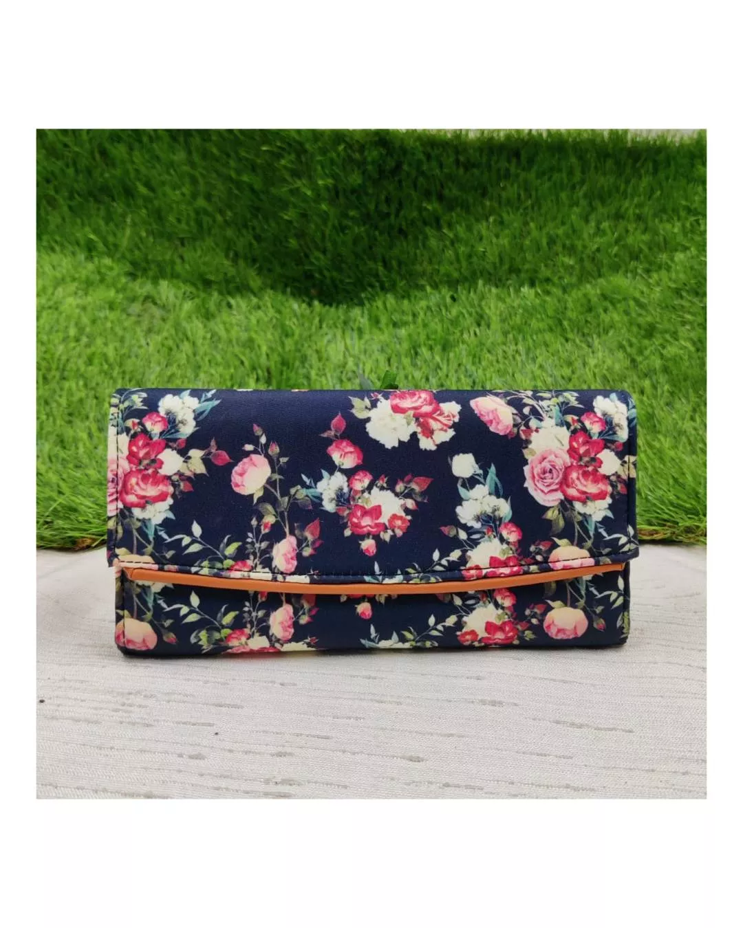 Stylish Azzraa 3 Fold Wallet showcasing a chic crepe design, available in Jaipur, perfect for fashionable women. - Image 4