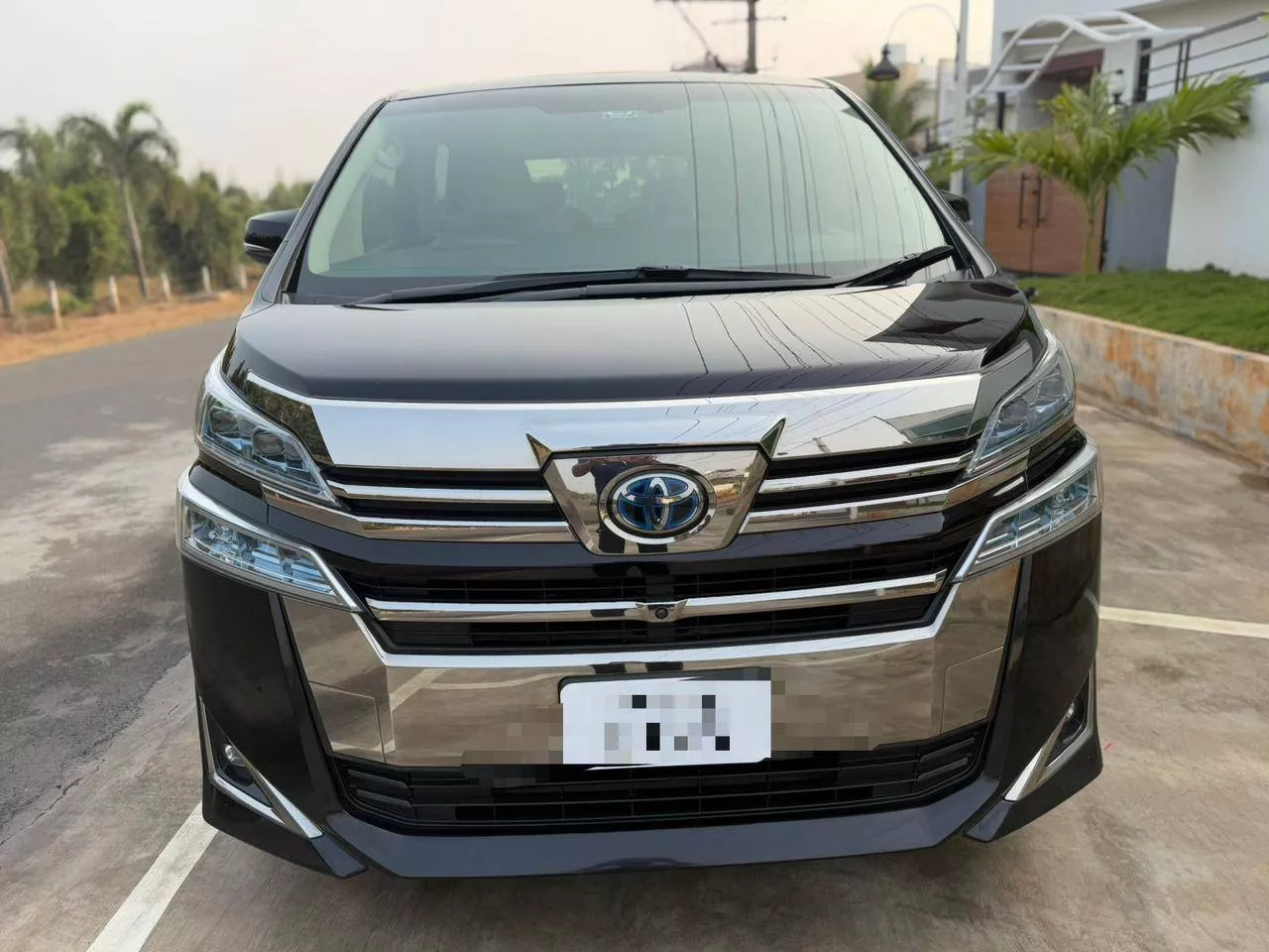 SRI RAM CAR CARE - Toyota Vellfire Luxury MPV in Krishna in KRISHNA