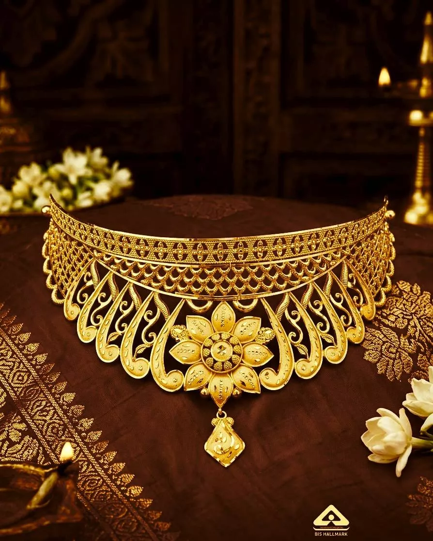 Gold Choker Necklace in Bankura - SUDIPTA JEWELLERS