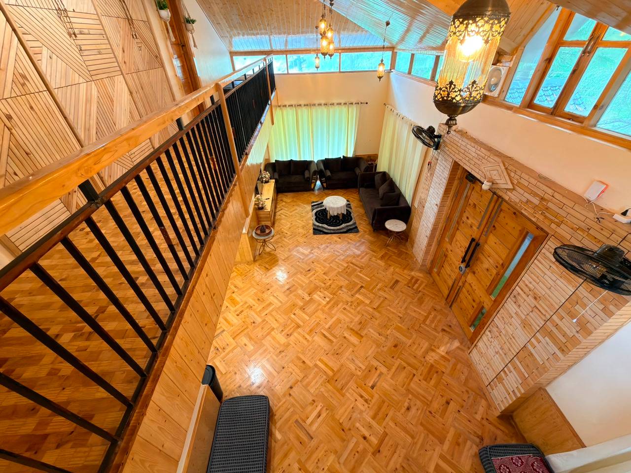Beautifully crafted Wooden Cabin Room in Village Dhamshu, Kullu, with rustic decor and a comfortable bed, located in MANALI. - Image 2