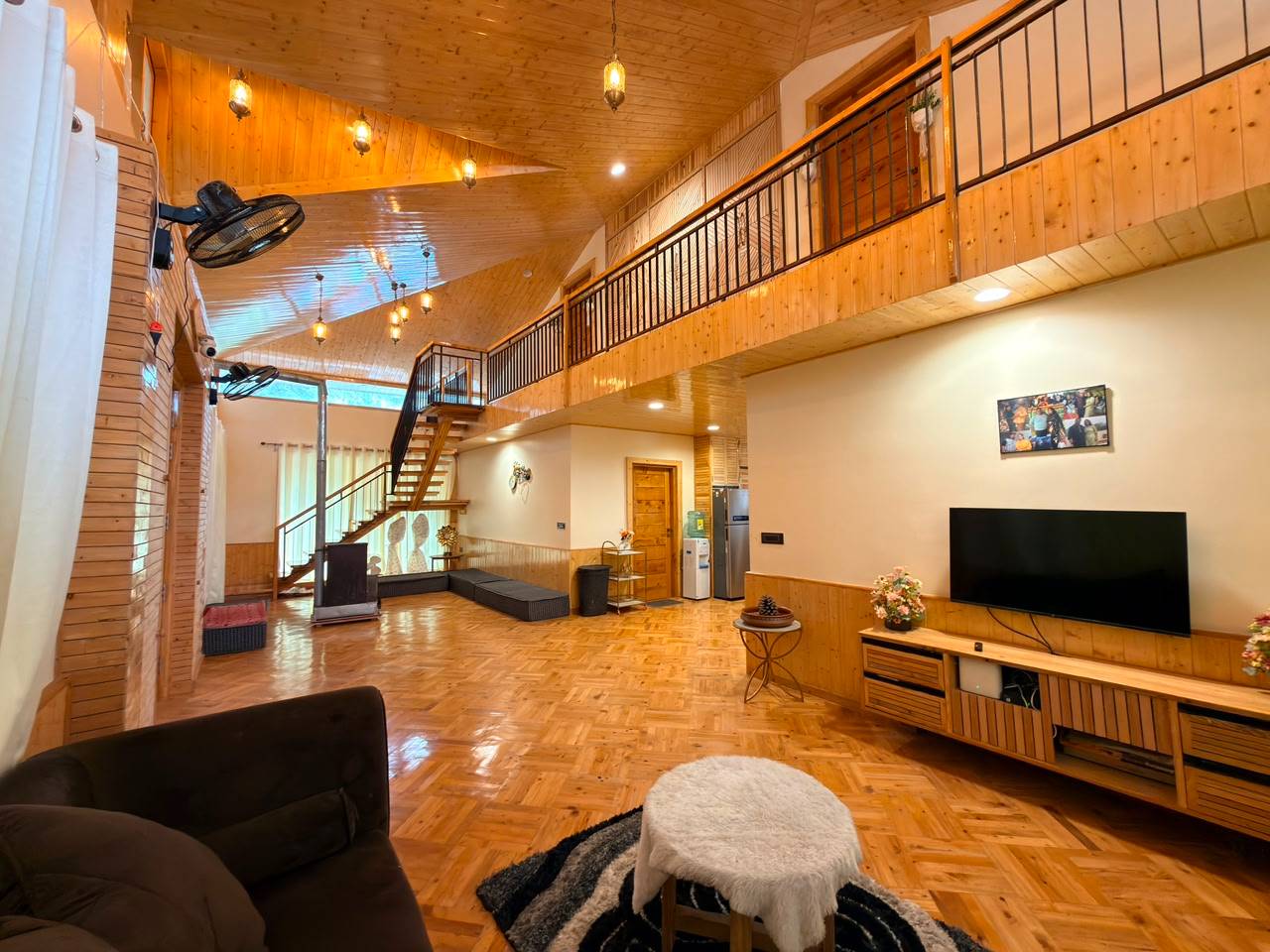 Beautifully crafted Wooden Cabin Room in Village Dhamshu, Kullu, with rustic decor and a comfortable bed, located in MANALI. - Image 3