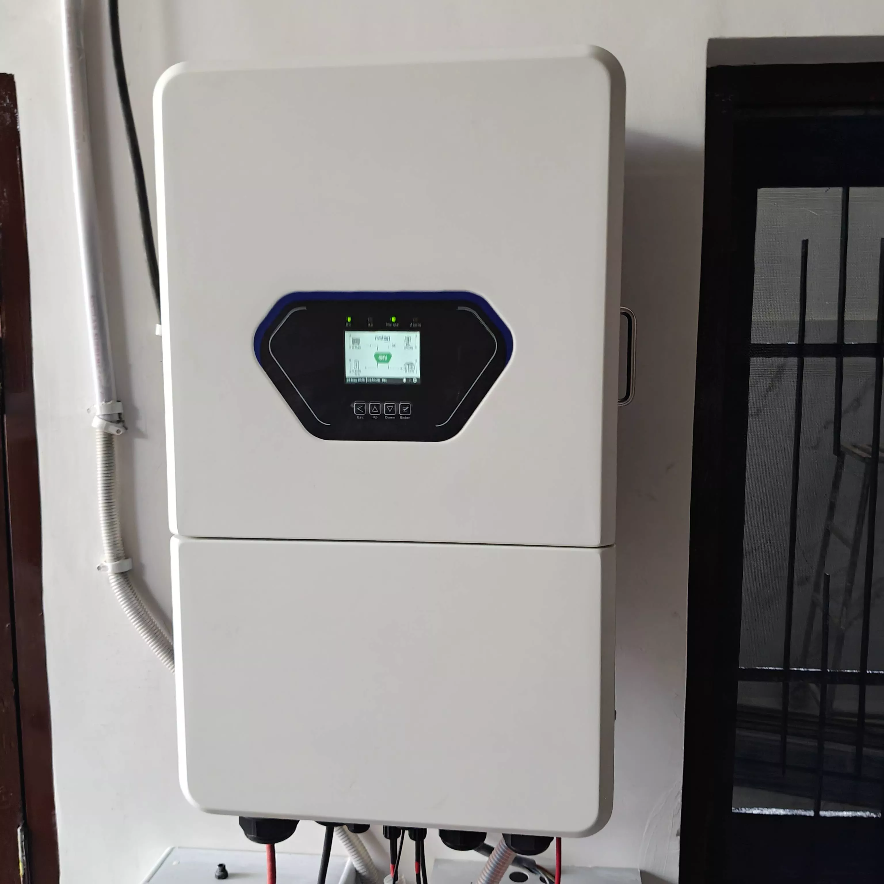 NEW MALHOTRA INDUSTRIES - Hybrid Solar Inverter in Sangrur in SANGRUR