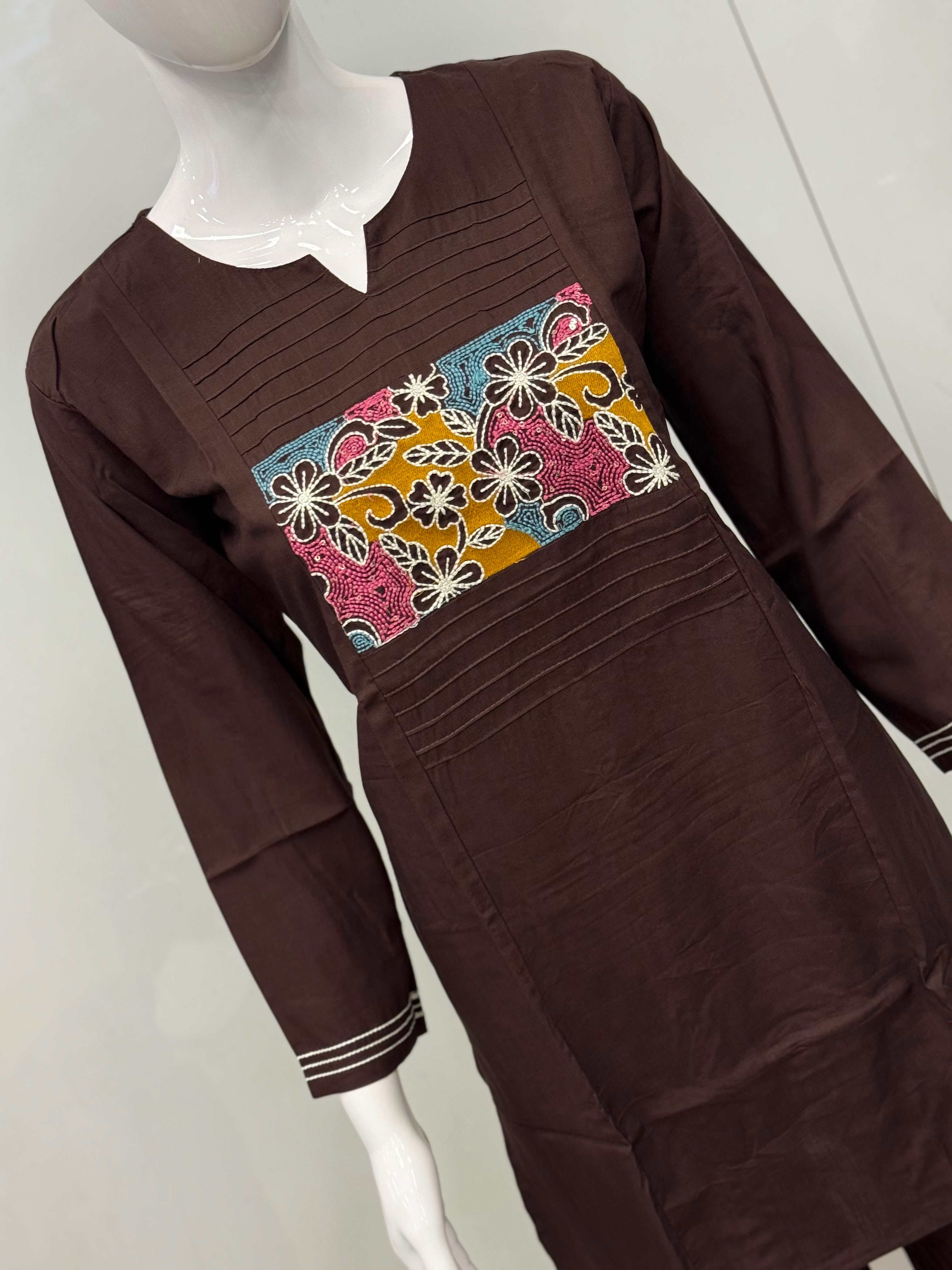 Short Slub Rayon Cordset in four colors, showcasing a stylish fit for casual and office wear — available at HONEY CLOTHING in - Image 4