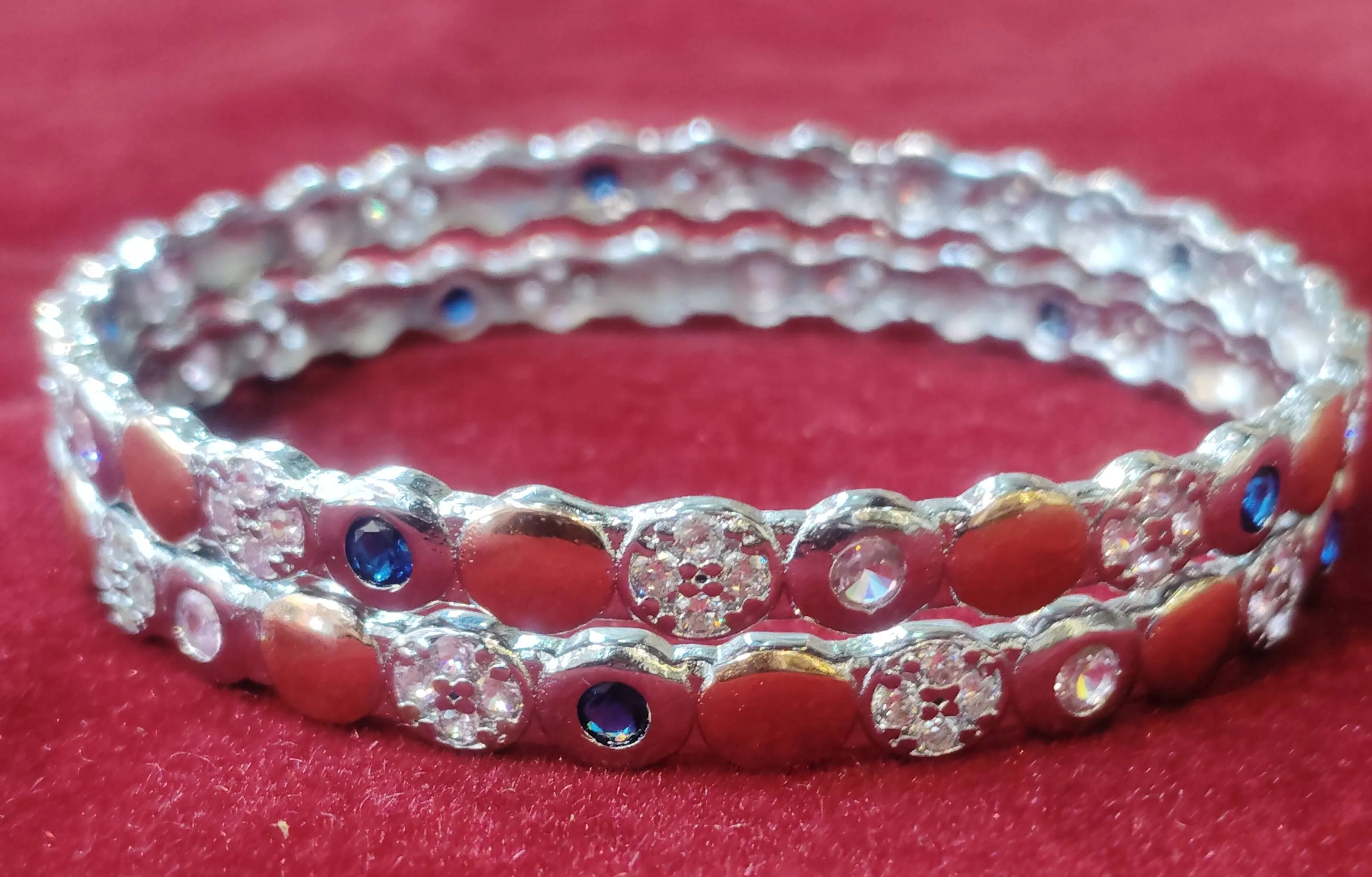 Stylish Silver Bengales displayed elegantly in Ambikapur, showcasing intricate designs and craftsmanship.