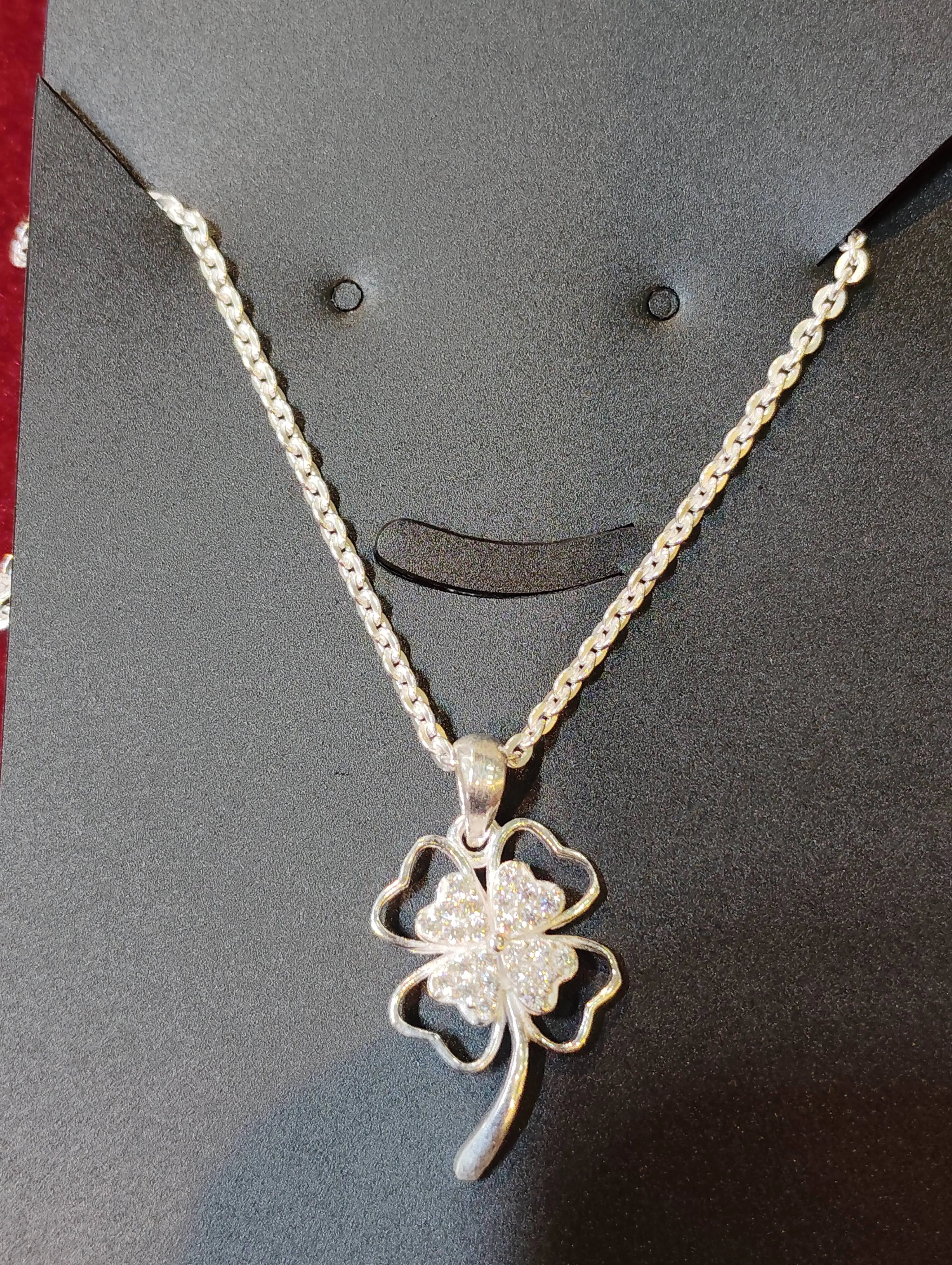 Elegant Silver Lock and Chain showcased in Ambikapur, highlighting its stylish design.