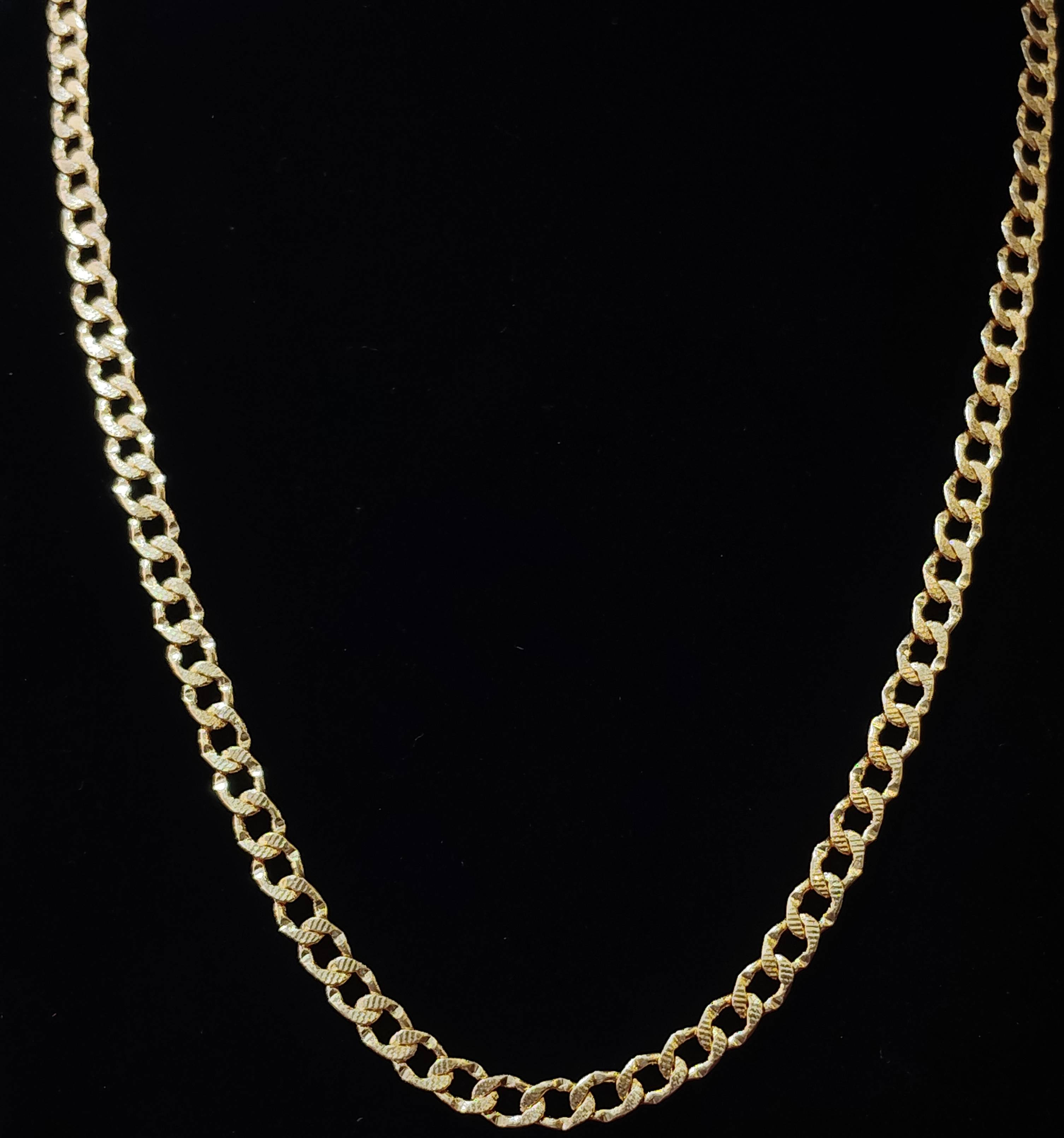 Elegant Gold Chain from Bhoomi Jewellers in Ambikapur, showcasing a sophisticated design. - Image 1