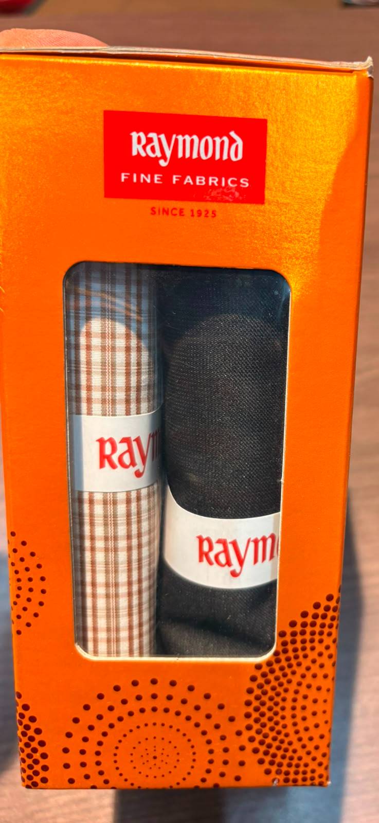 Stylish Raymond Combo gift pack displayed in NAI SARAK, Delhi - Image 1