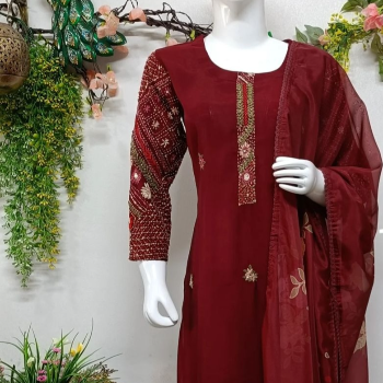 Trendy Kurtis & Ethnic Sets