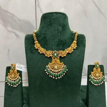 Antique Jadau Necklace Set in Dhanbad