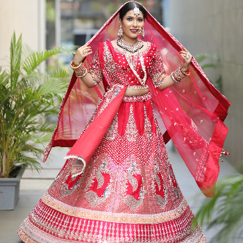Lehanga available on rent in Surat — KAKADIYA YASHKUMAR