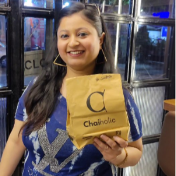 MEENU DOGRA - Parcel Pick up in Delhi — MEENU DOGRA in Delhi