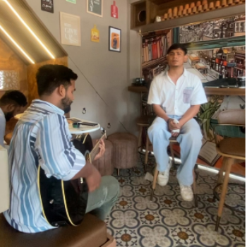 MEENU DOGRA - Live Music in Delhi — MEENU DOGRA in Delhi