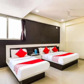 Tripple Occupancy in Kadi — HOTEL HEAVEN