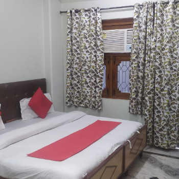 Hotel Rooms near Janam Bhumi Mathura in Mathura — HOTEL KMB