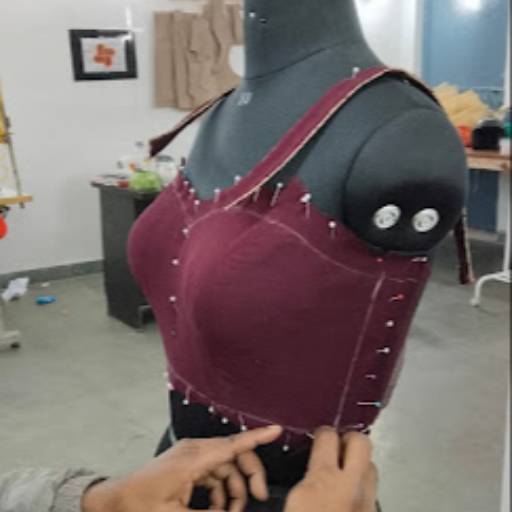 Blouse in PARTHALA KHANJARPUR — EKMUKHI FASHIONS